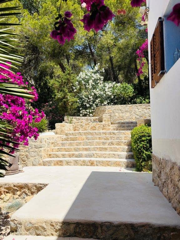 5 bedroom Villa for sale in Ibiza / Eivissa town - € 3,000,000 (Ref: 9479501)