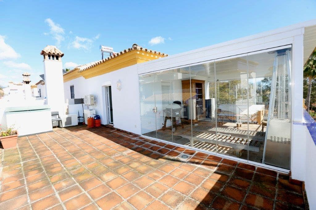 4 bedroom Townhouse for sale in San Pedro de Alcantara - € 645,000 (Ref: 9479502)