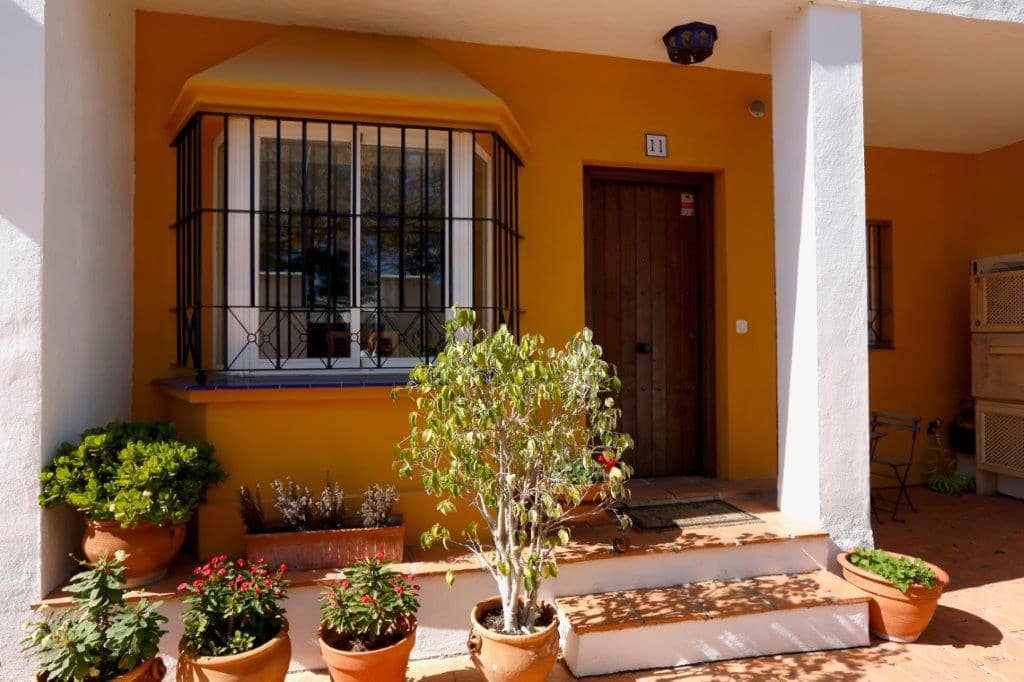 4 bedroom Townhouse for sale in San Pedro de Alcantara - € 645,000 (Ref: 9479502)