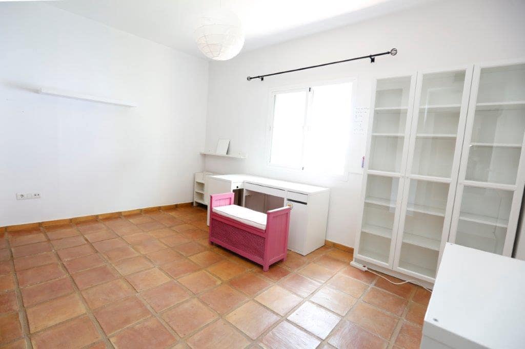 4 bedroom Townhouse for sale in San Pedro de Alcantara - € 645,000 (Ref: 9479502)