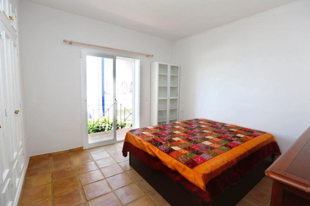 4 bedroom Townhouse for sale in San Pedro de Alcantara - € 645,000 (Ref: 9479502)