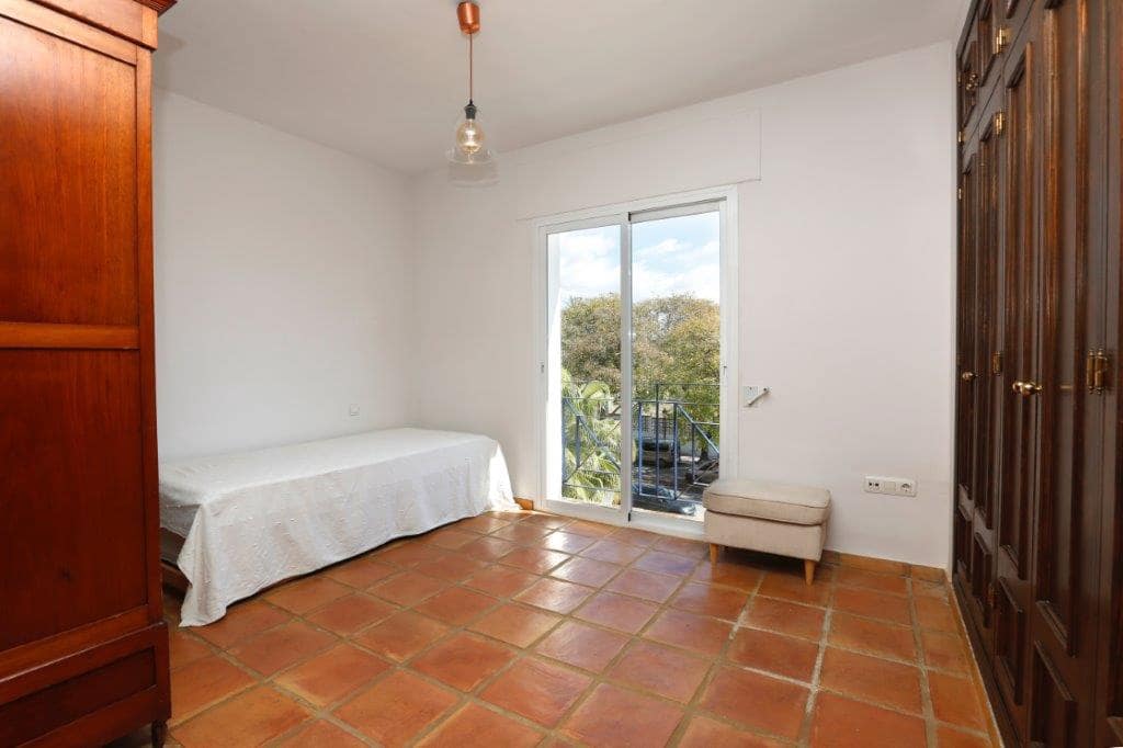 4 bedroom Townhouse for sale in San Pedro de Alcantara - € 645,000 (Ref: 9479502)