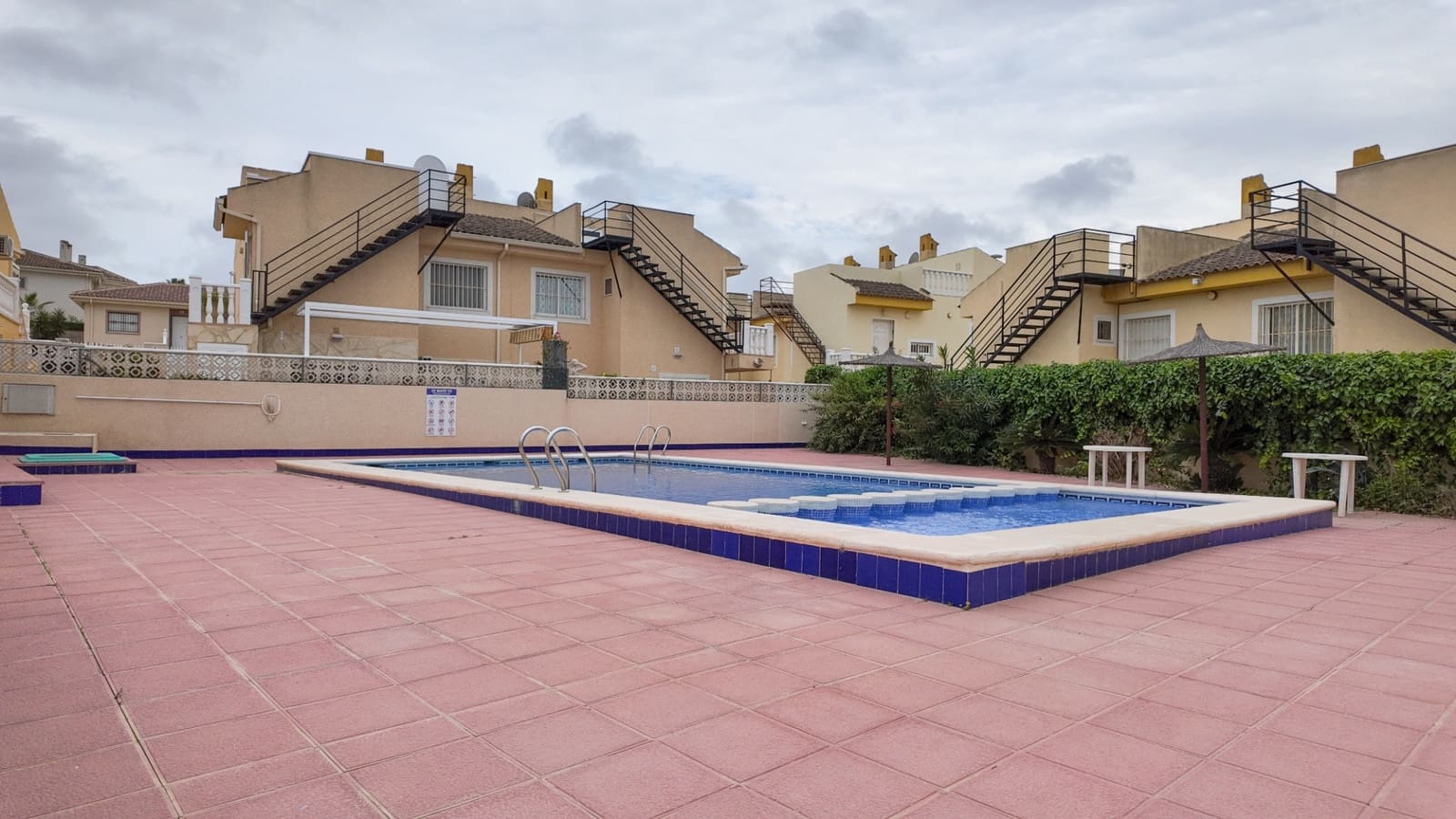 5 Zimmer Villa zu verkaufen in Benijofar mit Pool - 289.000 € (Ref: 9479505)