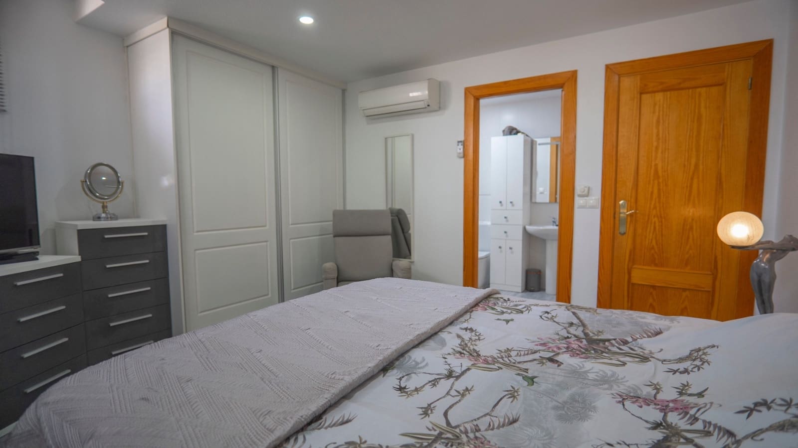 5 Zimmer Villa zu verkaufen in Benijofar mit Pool - 289.000 € (Ref: 9479505)