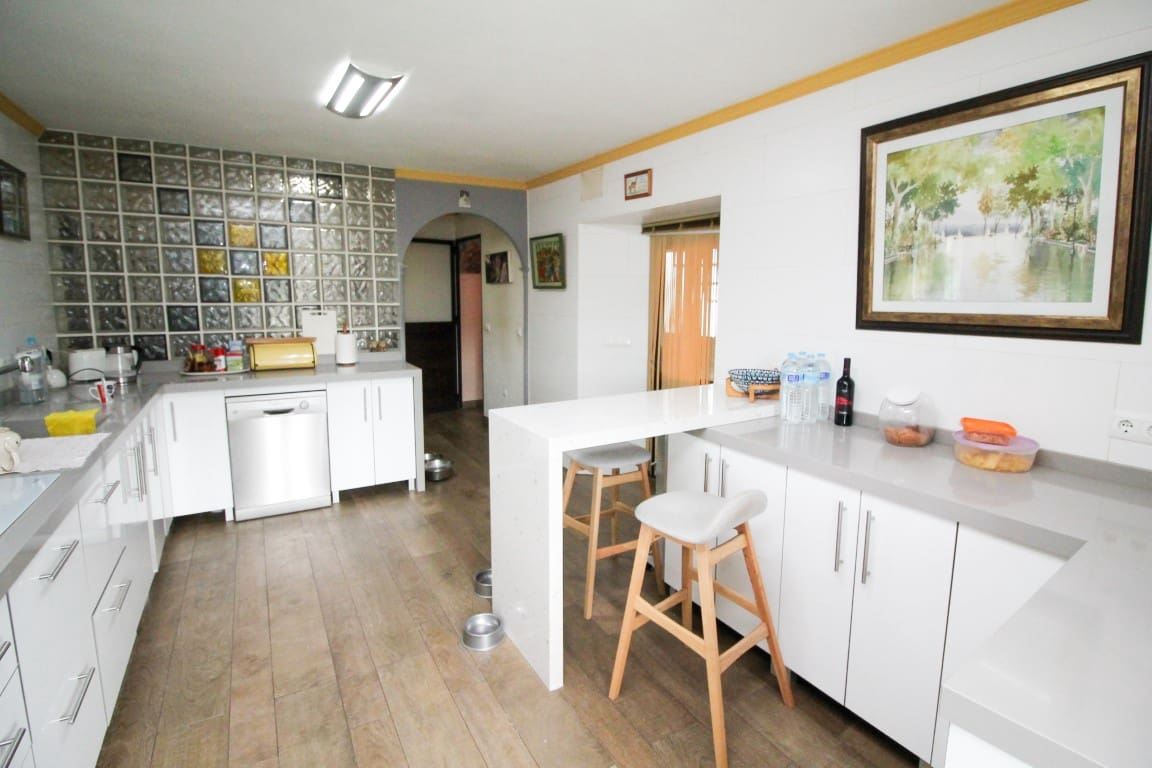 5 bedroom Finca/Country House for sale in Ronda - € 399,000 (Ref: 9479508)