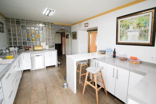 5 bedroom Finca/Country House for sale in Ronda - € 399,000 (Ref: 9479508)