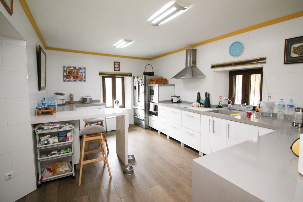 5 bedroom Finca/Country House for sale in Ronda - € 399,000 (Ref: 9479508)