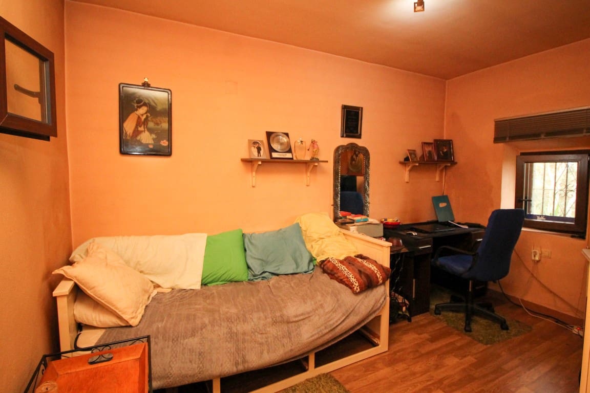 5 bedroom Finca/Country House for sale in Ronda - € 399,000 (Ref: 9479508)