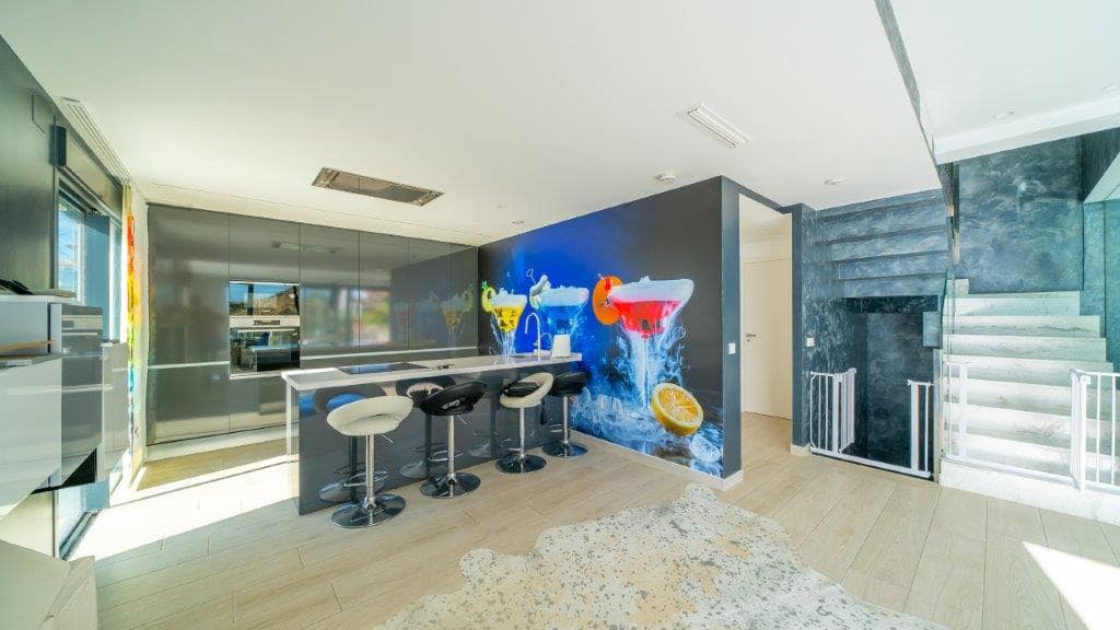 4 bedroom Villa for sale in Finestrat with pool - € 1,200,000 (Ref: 9479510)