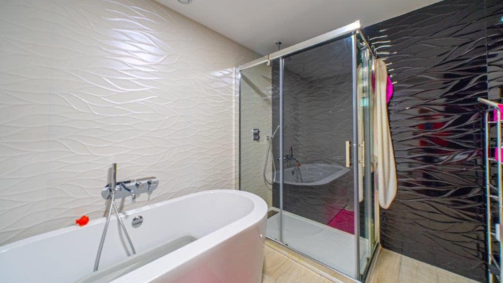 4 bedroom Villa for sale in Finestrat with pool - € 1,200,000 (Ref: 9479510)