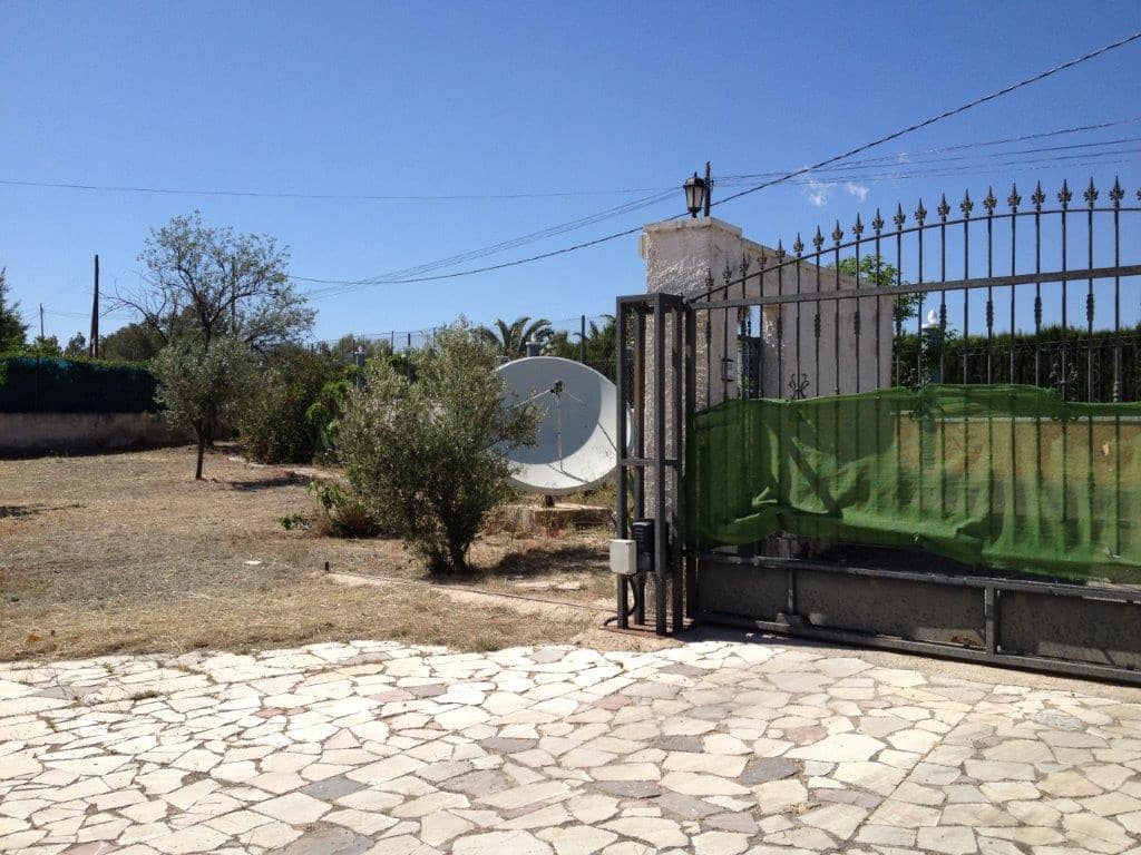 5 bedroom Finca/Country House for sale in Sax with pool - € 190,000 (Ref: 9479511)