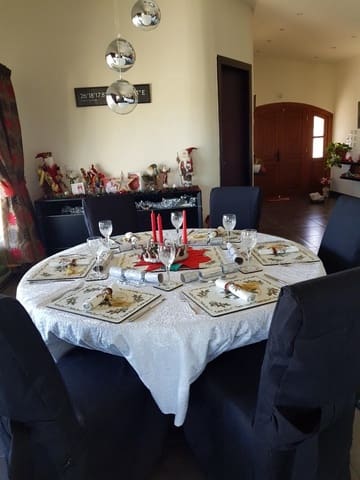 3 soveværelse Villa til salg i Valderrobres med swimmingpool - € 470.000 (Ref: 9479515)