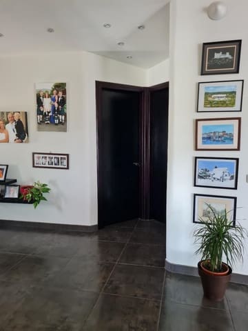 3 soveværelse Villa til salg i Valderrobres med swimmingpool - € 470.000 (Ref: 9479515)