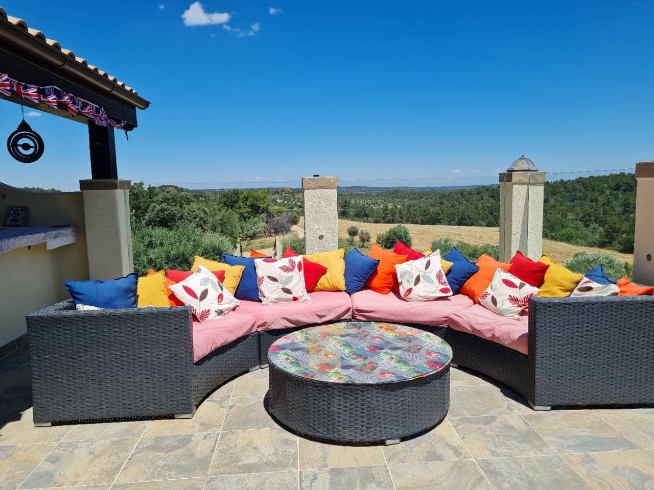 3 bedroom Villa for sale in Valderrobres with pool - € 470,000 (Ref: 9479515)