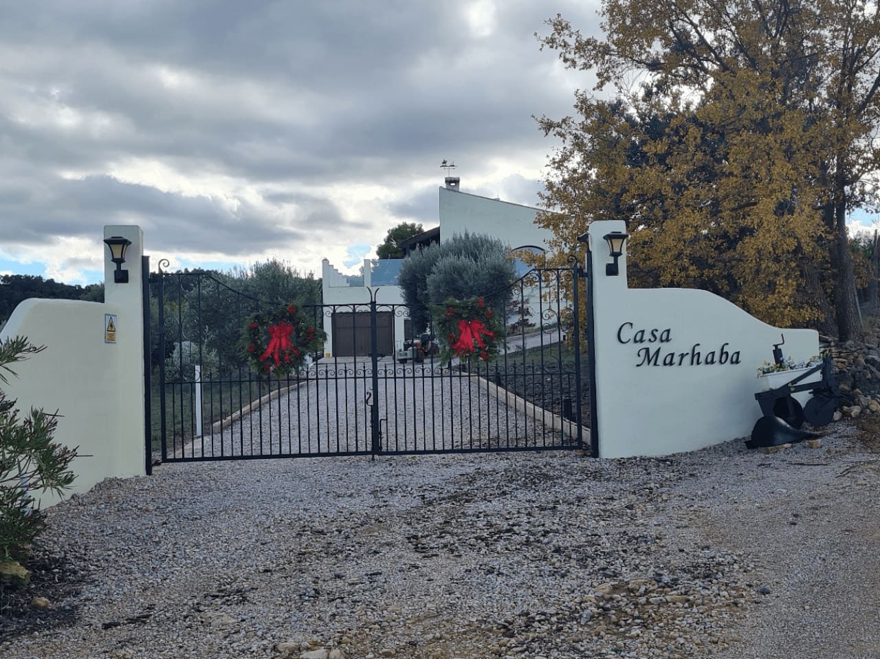 3 bedroom Villa for sale in Valderrobres with pool - € 470,000 (Ref: 9479515)