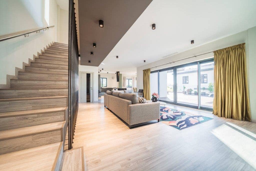 5 bedroom Villa for sale in Calahonda with pool - € 1,400,000 (Ref: 9479518)