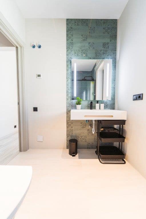 5 bedroom Villa for sale in Calahonda with pool - € 1,400,000 (Ref: 9479518)