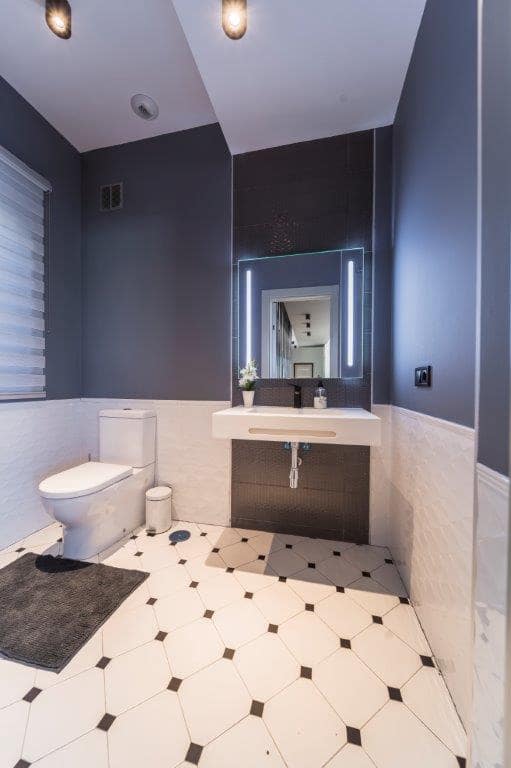 5 bedroom Villa for sale in Calahonda with pool - € 1,400,000 (Ref: 9479518)