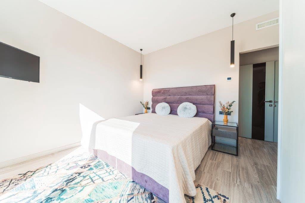 5 bedroom Villa for sale in Calahonda with pool - € 1,400,000 (Ref: 9479518)