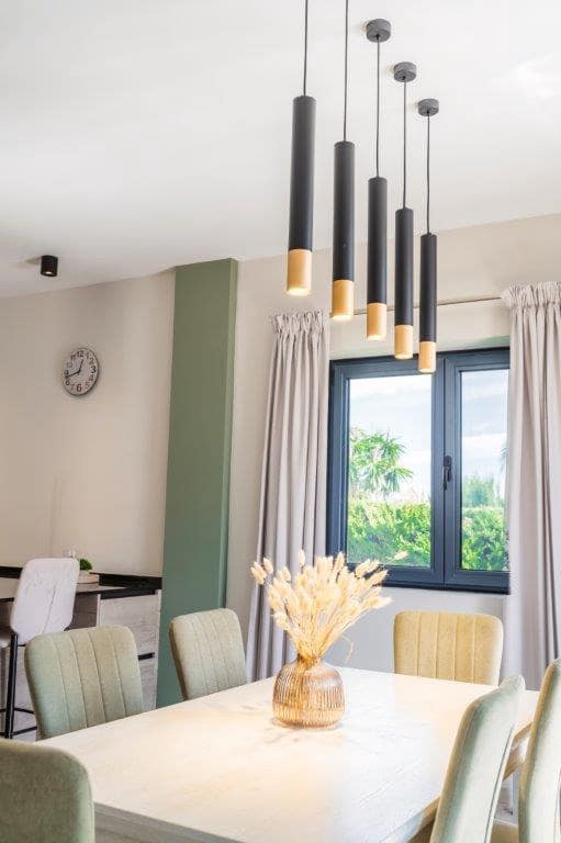 5 bedroom Villa for sale in Calahonda with pool - € 1,400,000 (Ref: 9479518)