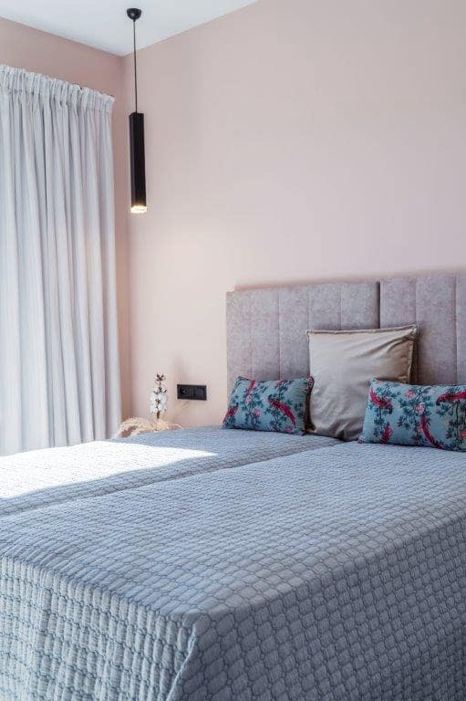 5 bedroom Villa for sale in Calahonda with pool - € 1,400,000 (Ref: 9479518)