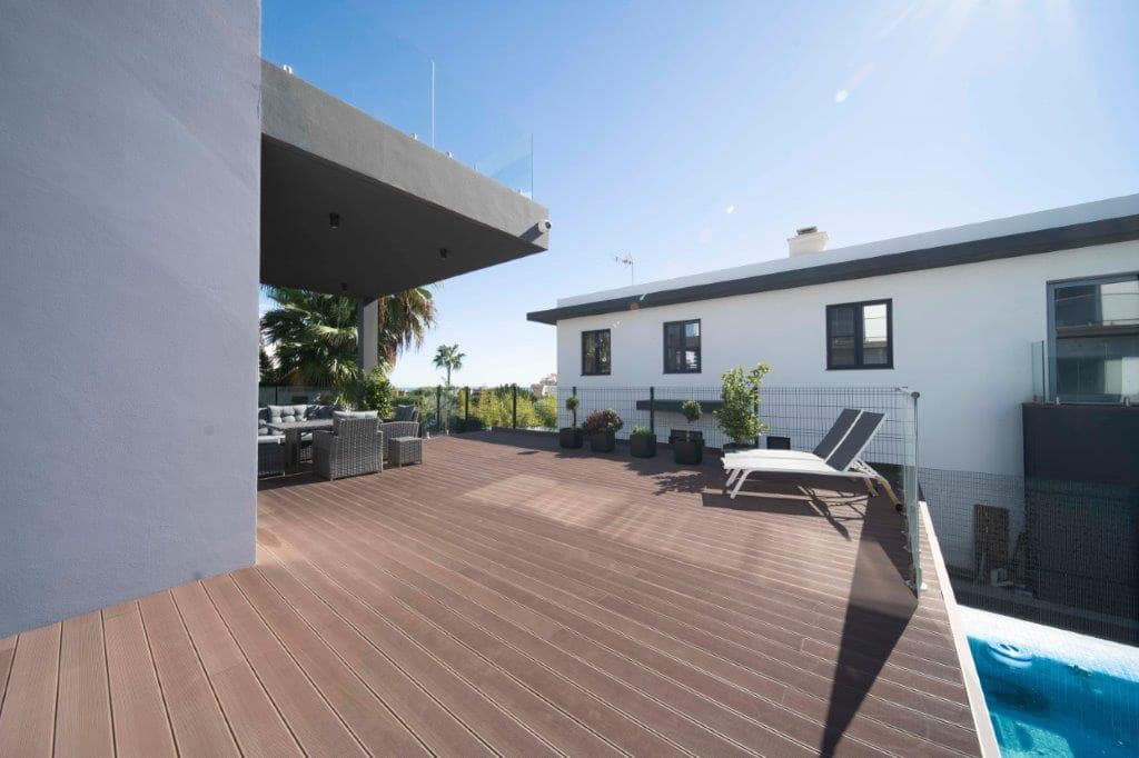 5 bedroom Villa for sale in Calahonda with pool - € 1,400,000 (Ref: 9479518)