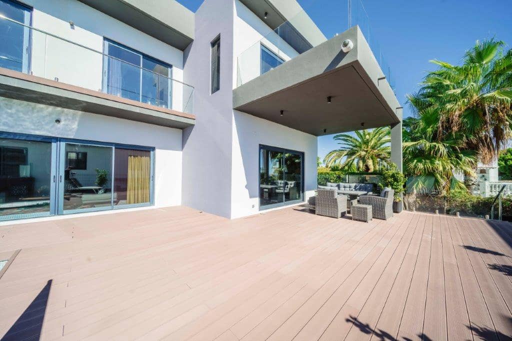 5 bedroom Villa for sale in Calahonda with pool - € 1,400,000 (Ref: 9479518)