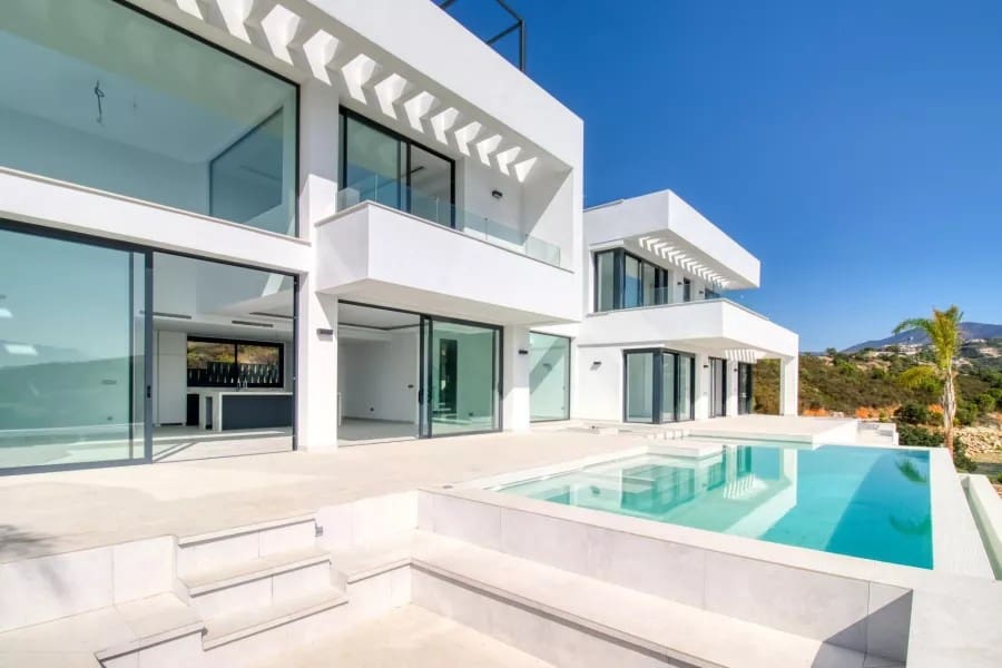 5 sovrum Villa till salu i Benahavis med pool - 2 450 000 € (Ref: 9479523)