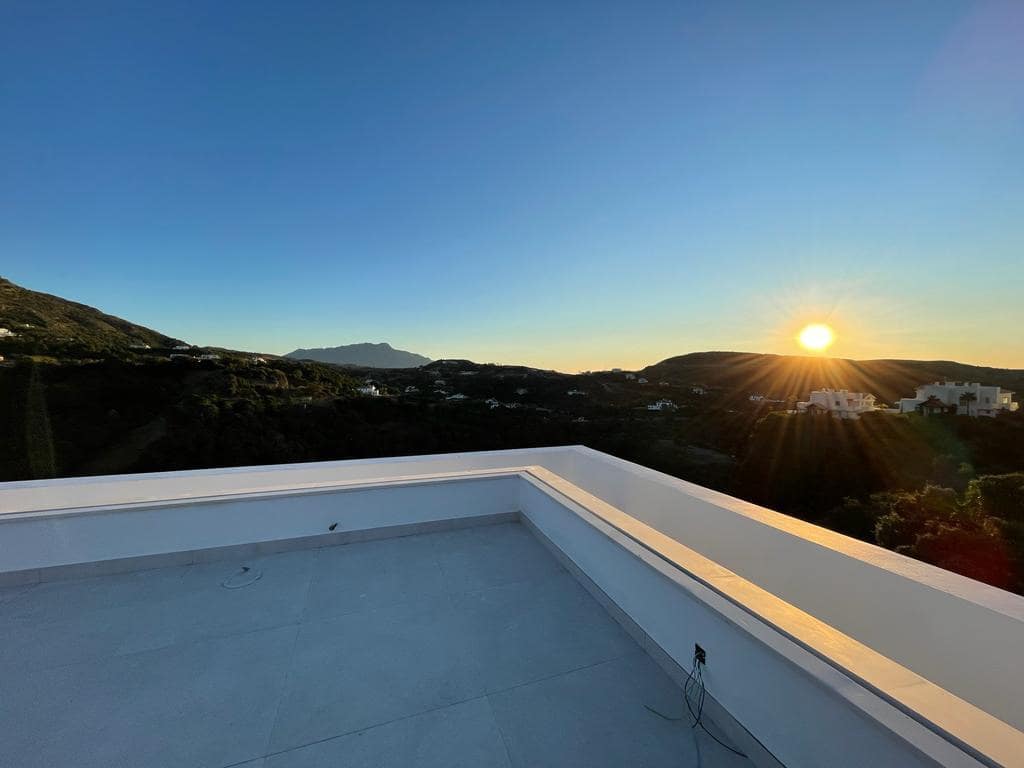 5 sovrum Villa till salu i Benahavis med pool - 2 450 000 € (Ref: 9479523)