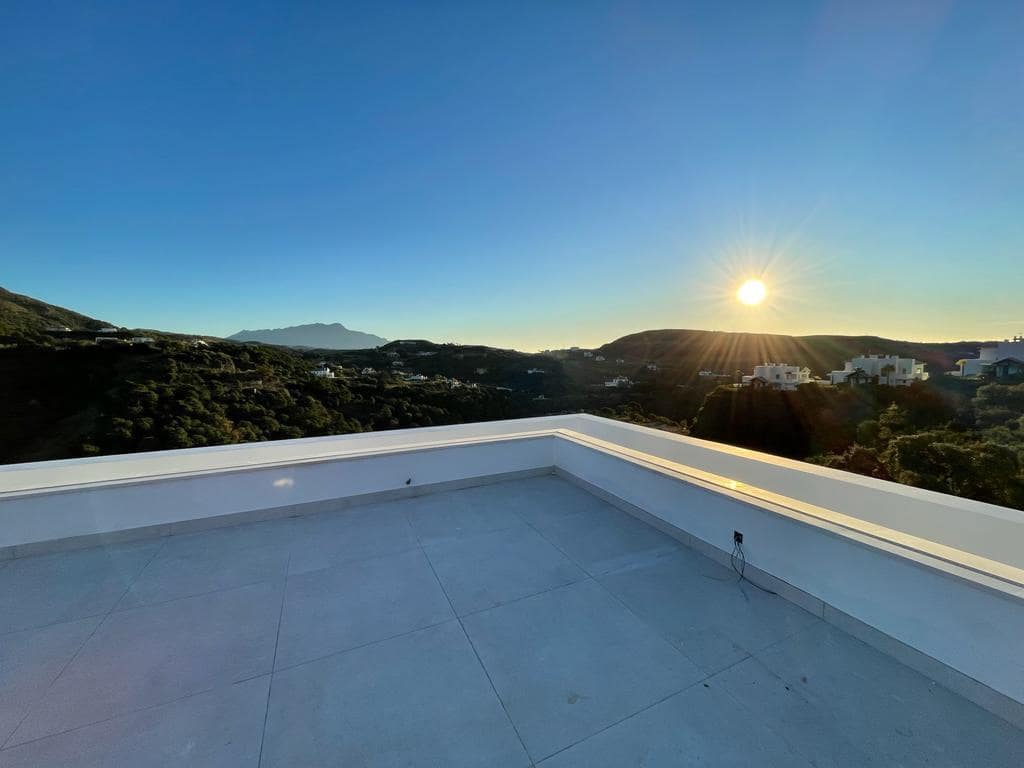 5 sovrum Villa till salu i Benahavis med pool - 2 450 000 € (Ref: 9479523)