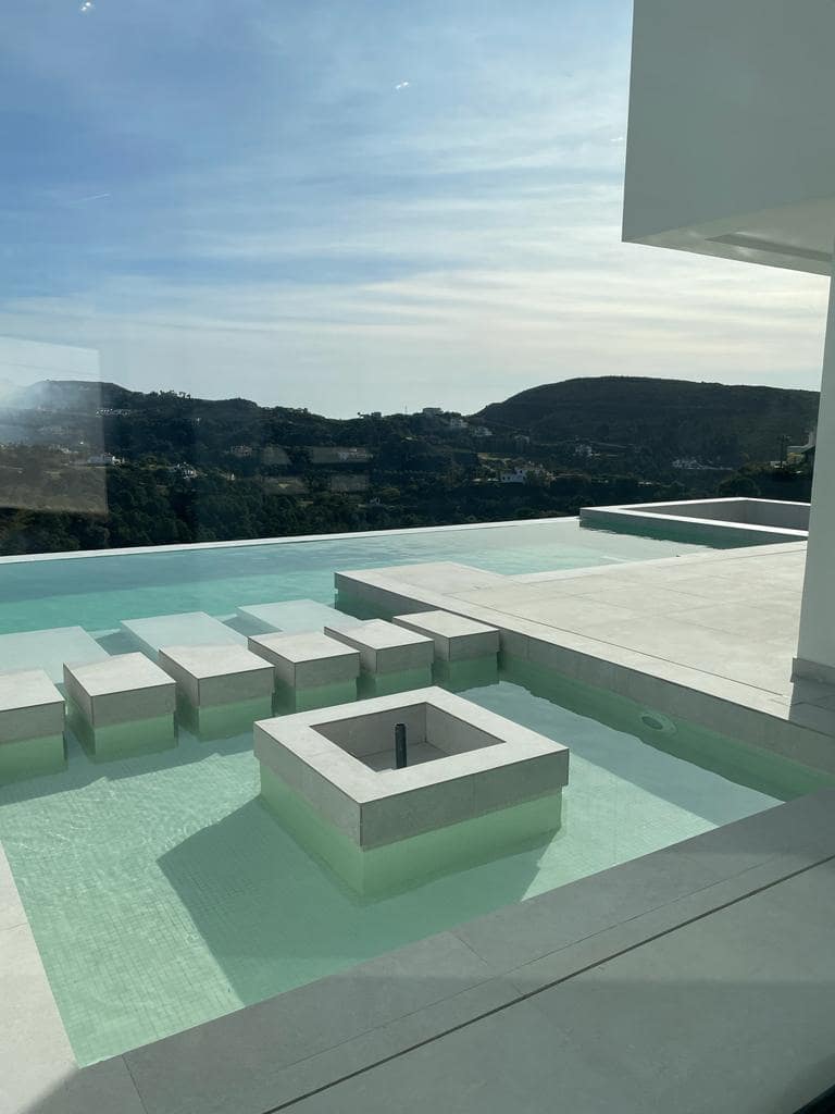 5 sovrum Villa till salu i Benahavis med pool - 2 450 000 € (Ref: 9479523)
