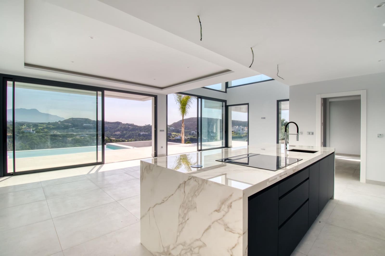 5 sovrum Villa till salu i Benahavis med pool - 2 450 000 € (Ref: 9479523)