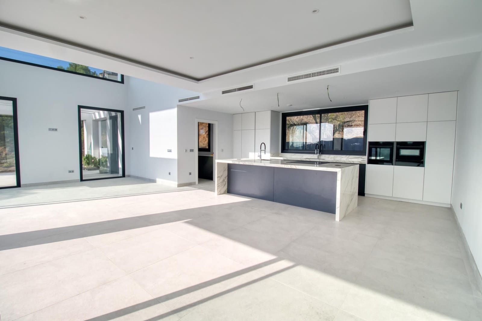 5 sovrum Villa till salu i Benahavis med pool - 2 450 000 € (Ref: 9479523)