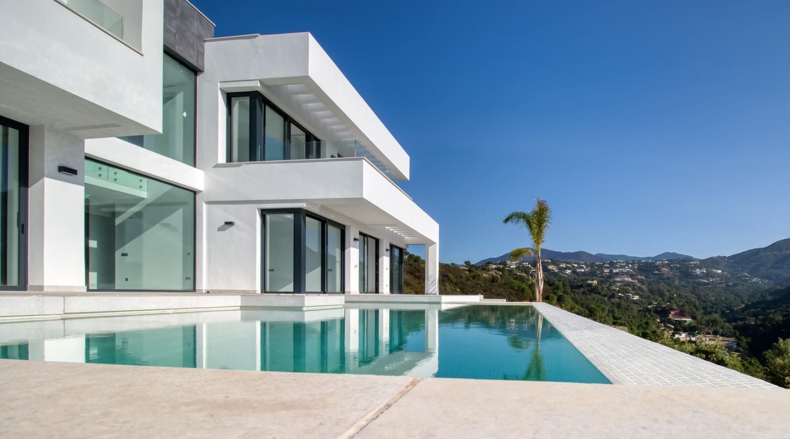 5 sovrum Villa till salu i Benahavis med pool - 2 450 000 € (Ref: 9479523)