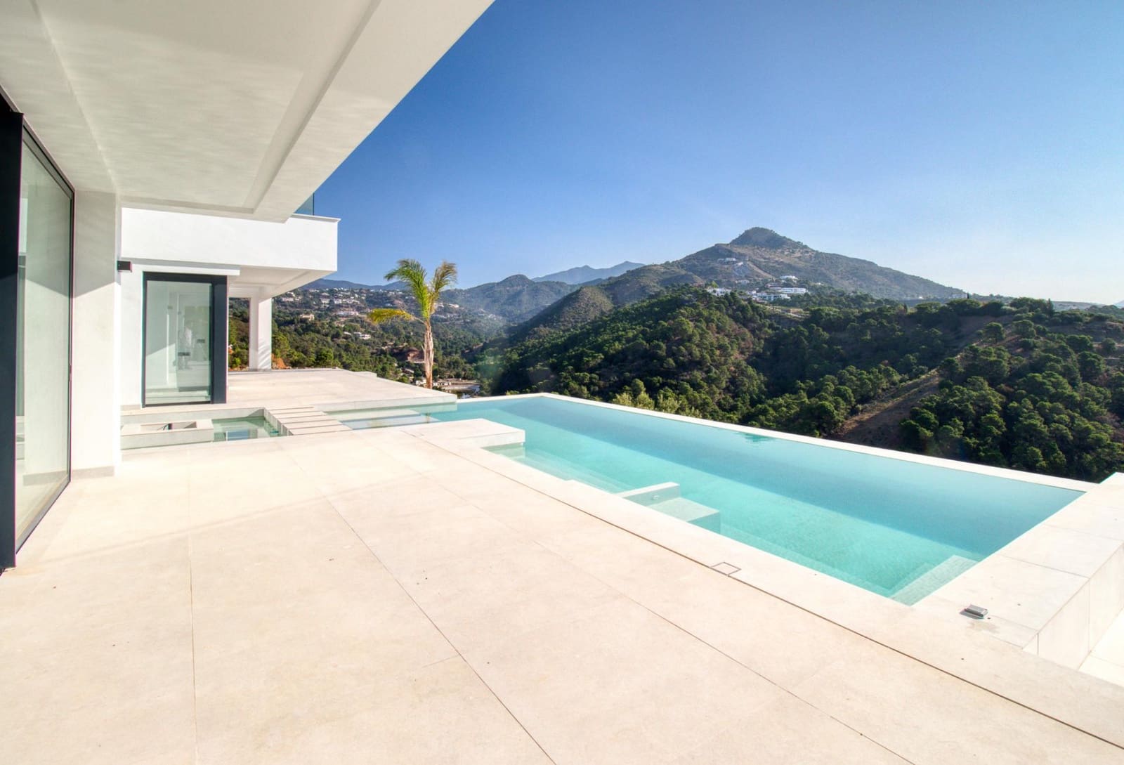 5 sovrum Villa till salu i Benahavis med pool - 2 450 000 € (Ref: 9479523)