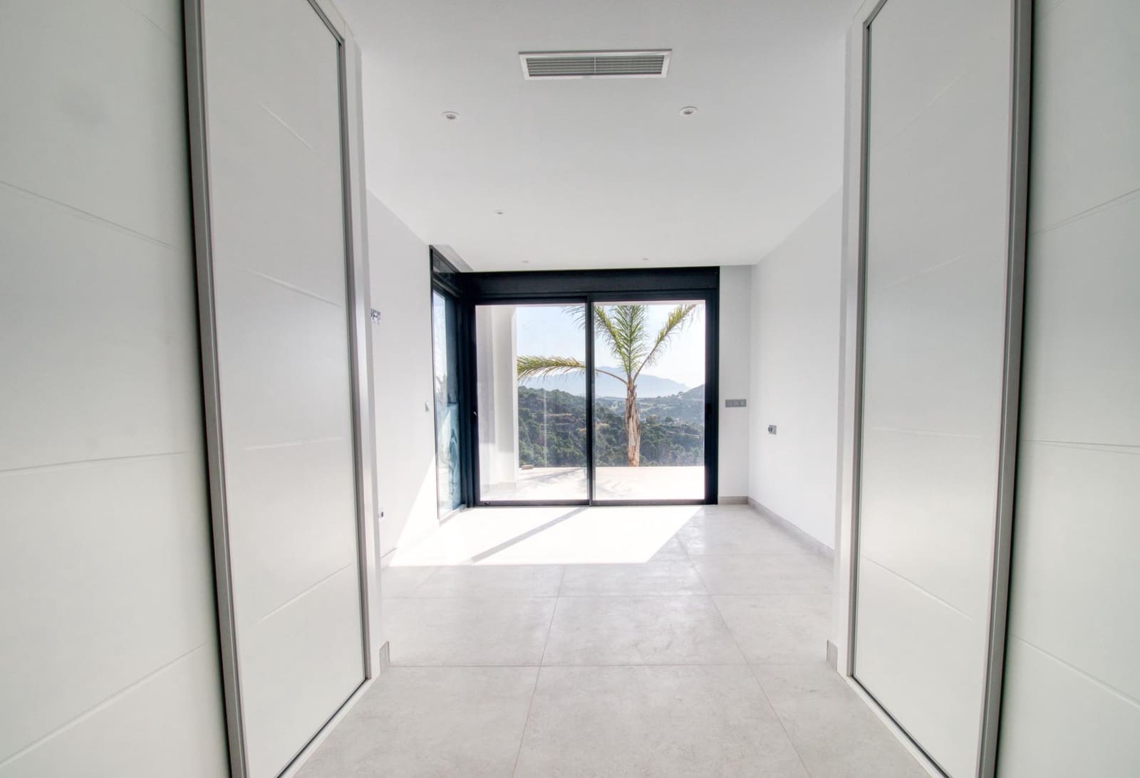 5 sovrum Villa till salu i Benahavis med pool - 2 450 000 € (Ref: 9479523)