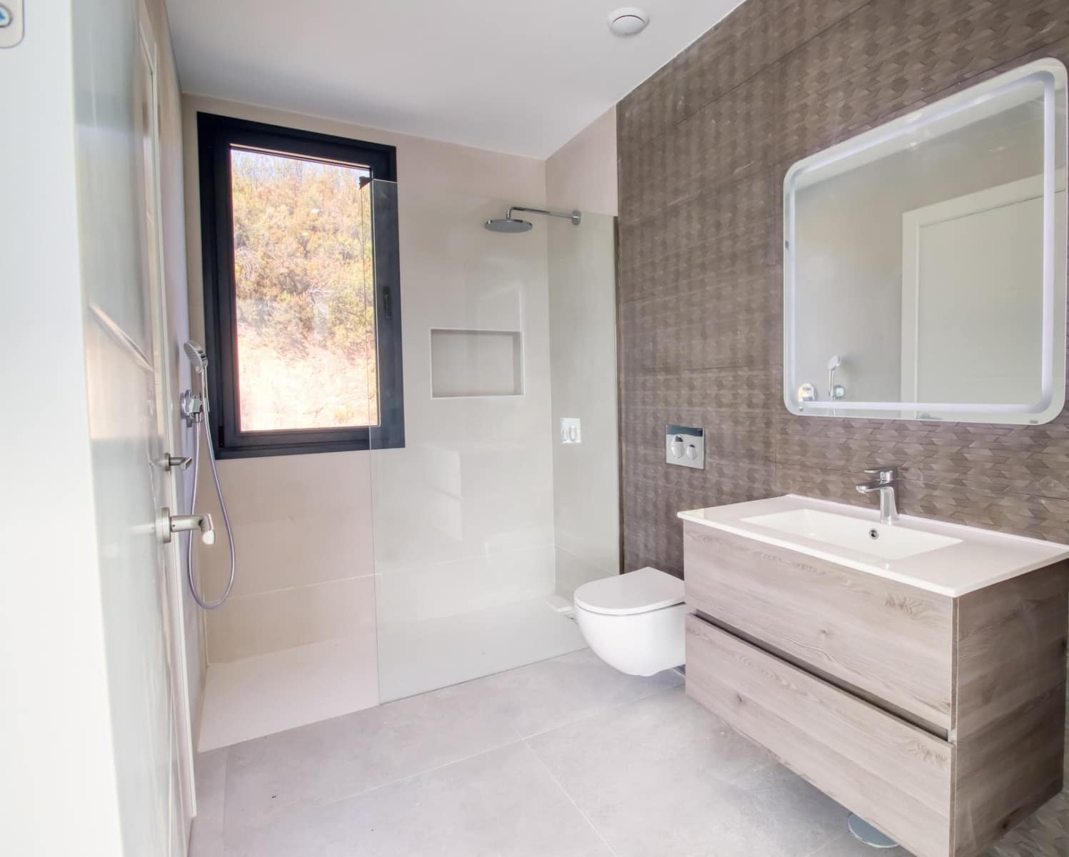 5 sovrum Villa till salu i Benahavis med pool - 2 450 000 € (Ref: 9479523)