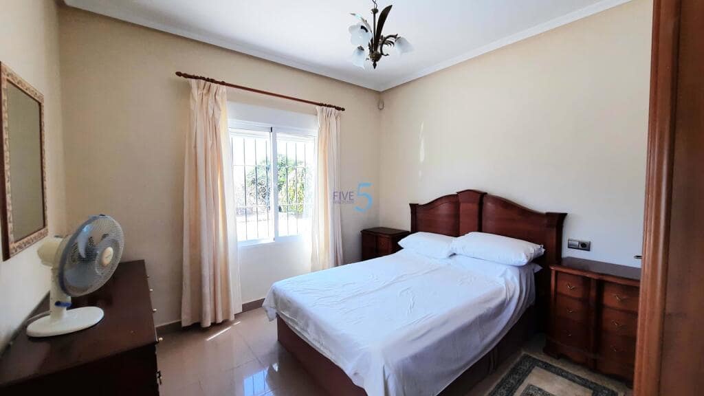 Chalet de 4 habitaciones en Gea y Truyols en venta con piscina - 340.000 € (Ref: 9479524)