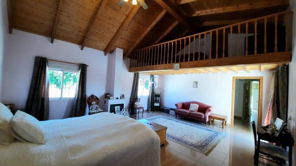 Chalet de 4 habitaciones en Gea y Truyols en venta con piscina - 340.000 € (Ref: 9479524)