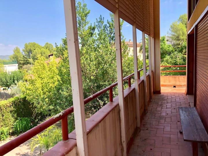 4 makuuhuone Huvila myytävänä paikassa L'Alcora mukana uima-altaan - 620 000 € (Ref: 9479526)