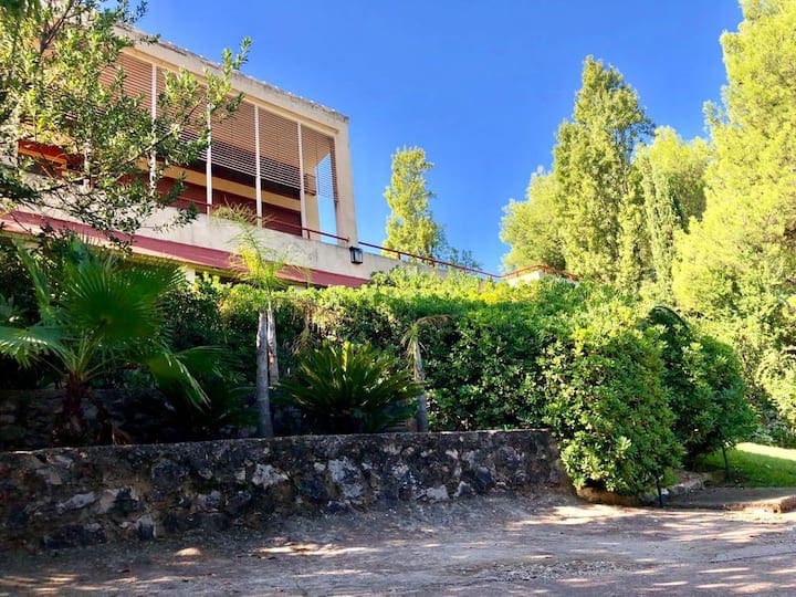 4 makuuhuone Huvila myytävänä paikassa L'Alcora mukana uima-altaan - 620 000 € (Ref: 9479526)