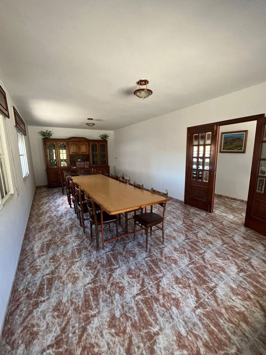 6 bedroom Finca/Country House for sale in Taboada - € 82,000 (Ref: 9479527)