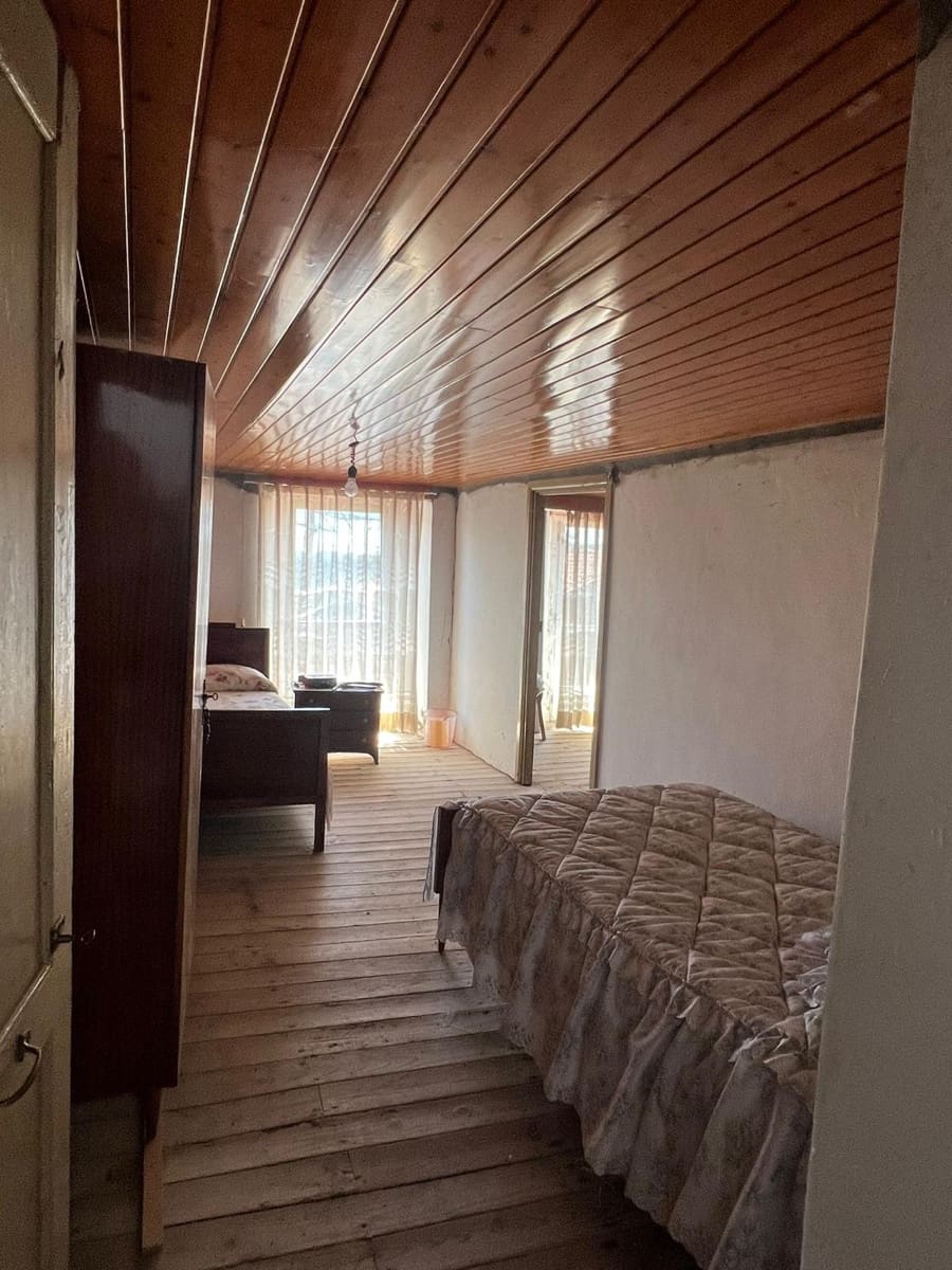 6 bedroom Finca/Country House for sale in Taboada - € 82,000 (Ref: 9479527)