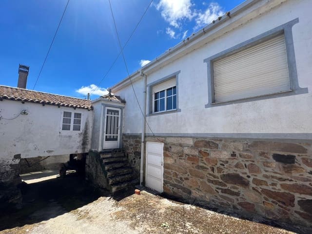 6 bedroom Finca/Country House for sale in Taboada - € 82,000 (Ref: 9479527)