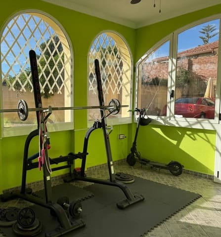 3 bedroom Villa for sale in El Catllar with pool - € 524,000 (Ref: 9479530)