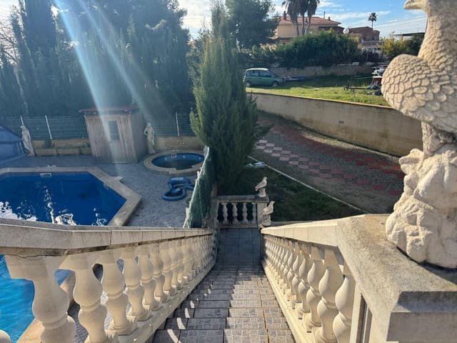 3 bedroom Villa for sale in El Catllar with pool - € 524,000 (Ref: 9479530)