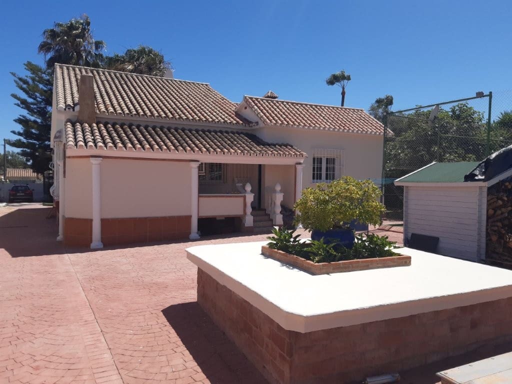 4 makuuhuone Huvila myytävänä paikassa Valle Niza mukana uima-altaan - 899 000 € (Ref: 9479531)