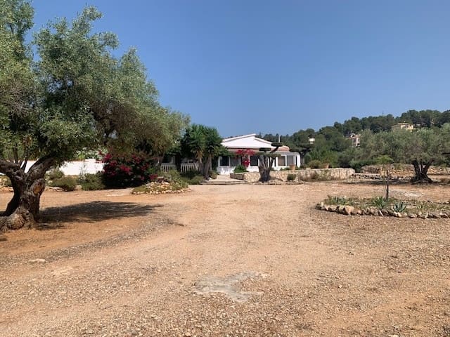 5 soveværelse Finca/Landehus til salg i El Perello med swimmingpool - € 550.000 (Ref: 9479541)