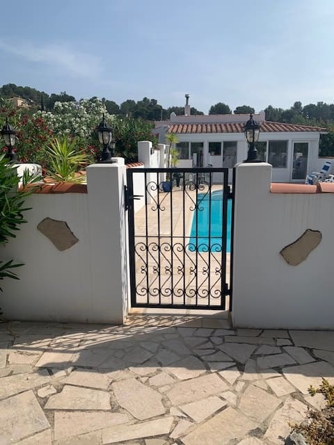 5 soveværelse Finca/Landehus til salg i El Perello med swimmingpool - € 550.000 (Ref: 9479541)