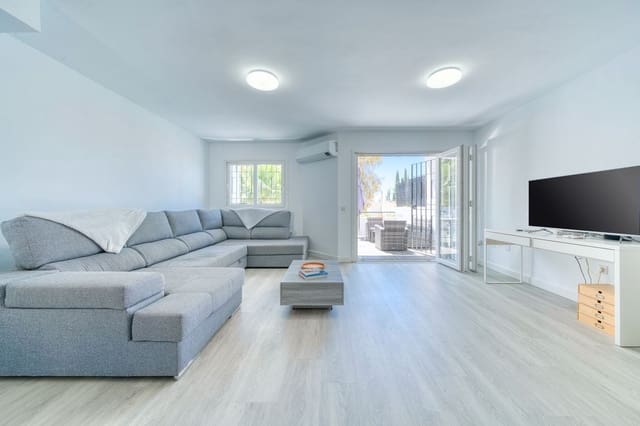 3 bedroom Townhouse for sale in Nueva Andalucia, Marbella with pool - € 417,500 (Ref: 9479543)